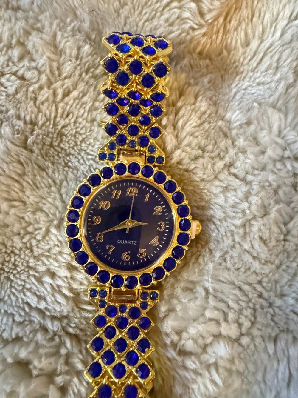Vibrant Blue Jewel accent Quartz Fashion Wrist Watch Elegant Analog Timepiece